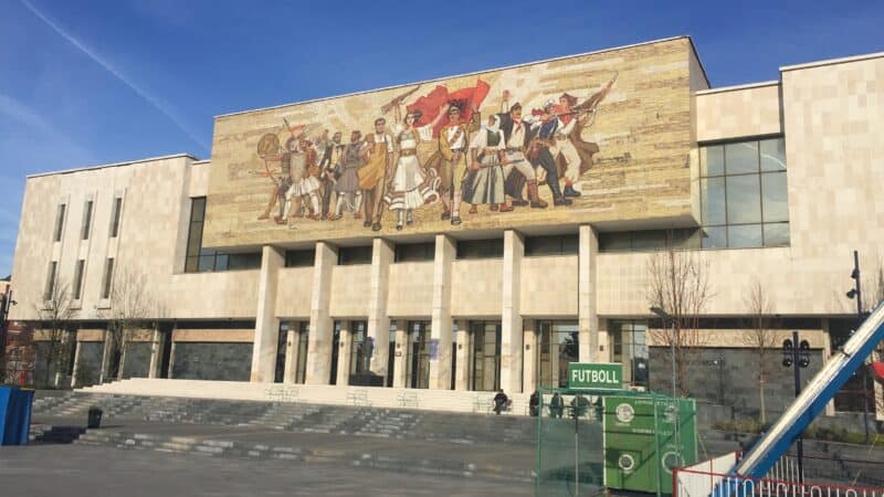 Национальный исторический музей Тираны