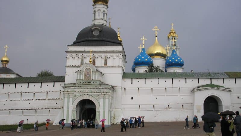 Троицкий монастырь и Свято-Сергиев — Сергиев Посад