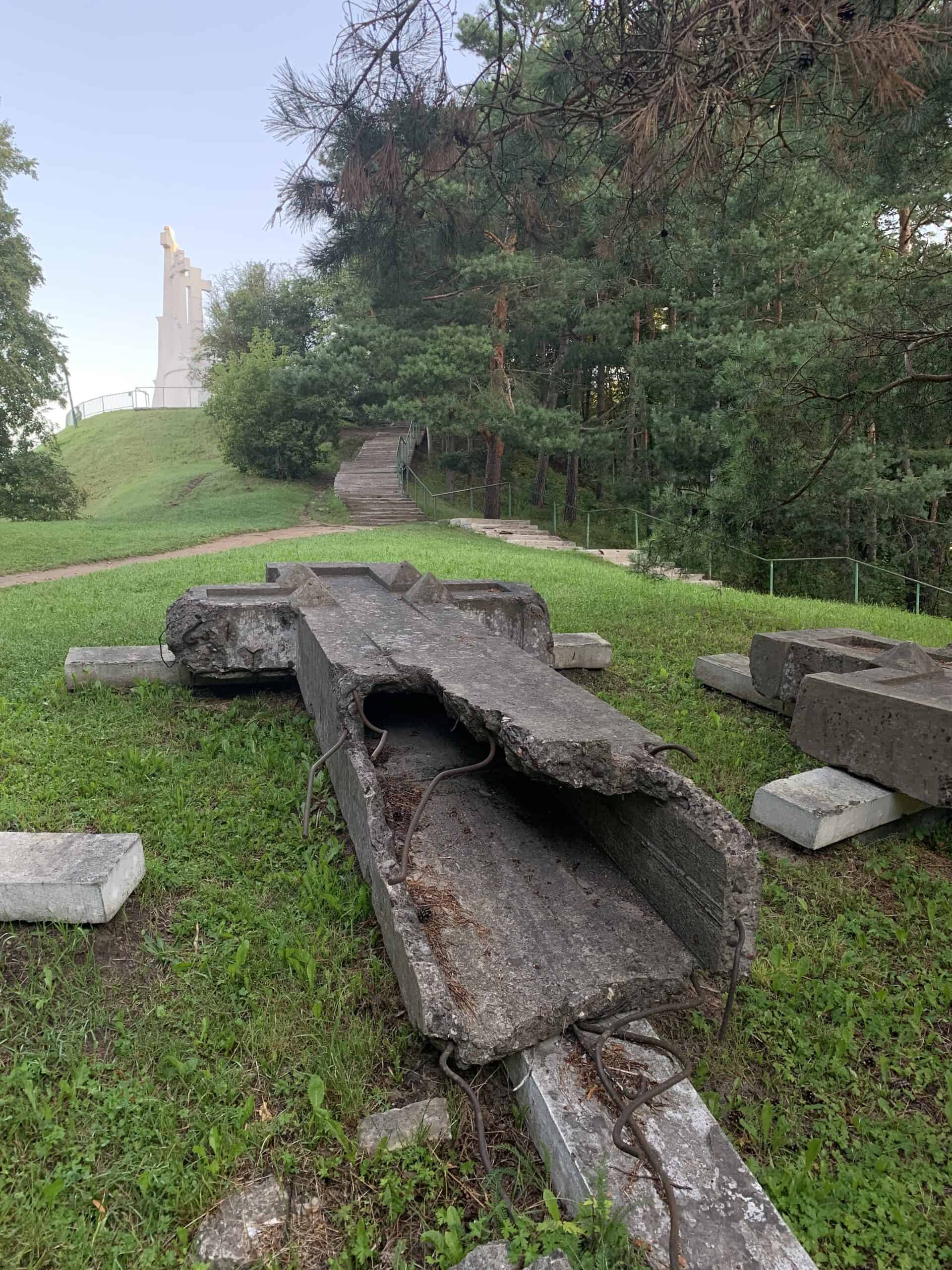 Three Crosses Monument – Vilnius￼