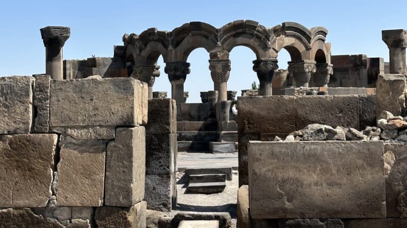 Археологическая зона Звартнос и Эчмиадзинский собор