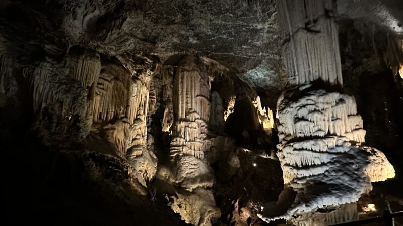 Grotte di Postumia